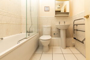 One bedroom first floor apartment with parking close to Millbrook