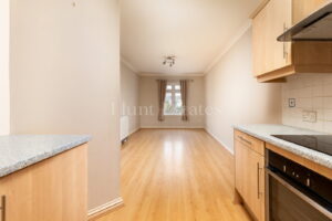 One bedroom first floor apartment with parking close to Millbrook