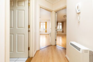 One bedroom first floor apartment with parking close to Millbrook