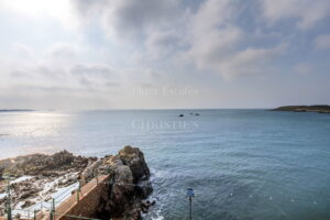 Dual Aspect Sea Front Facing Two Bedroom, Two Bathroom Apartment