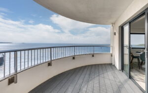 Dual Aspect Sea Front Facing Two Bedroom, Two Bathroom Apartment