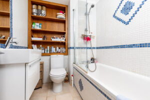 Four-Bedroom Detached 1822 Country Cottage