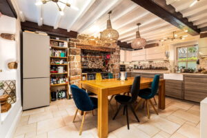 Four-Bedroom Detached 1822 Country Cottage