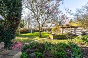 Four-Bedroom Detached 1822 Country Cottage