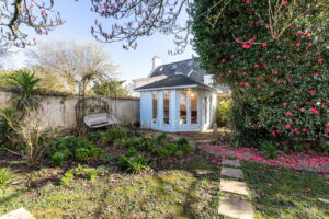 Four-Bedroom Detached 1822 Country Cottage