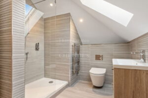 PREMIUM FIXTURES, GREAT SEA VIEWS OF ST AUBIN’S BAY AND READY TO JUST MOVE IN!