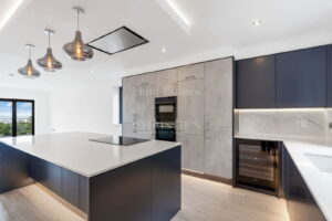 PREMIUM FIXTURES, GREAT SEA VIEWS OF ST AUBIN’S BAY AND READY TO JUST MOVE IN!