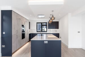 PREMIUM FIXTURES, GREAT SEA VIEWS OF ST AUBIN’S BAY AND READY TO JUST MOVE IN!