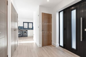 PREMIUM FIXTURES, GREAT SEA VIEWS OF ST AUBIN’S BAY AND READY TO JUST MOVE IN!