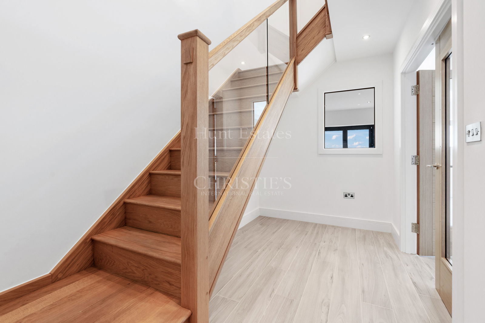 4 Bedroom Single Family Home/House's Image 17