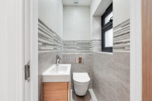 PREMIUM FIXTURES, GREAT SEA VIEWS OF ST AUBIN’S BAY AND READY TO JUST MOVE IN!