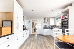 Detached Bungalow With Swimming Pool