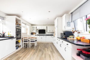 Detached Bungalow With Swimming Pool