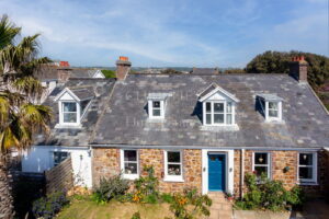 Attractive Two Generation Detached Granite Cottage Near The Beach