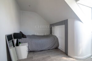 Attractive Two Generation Detached Granite Cottage Near The Beach