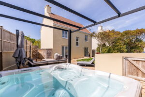 &nbsp;Detached Gated Family Home