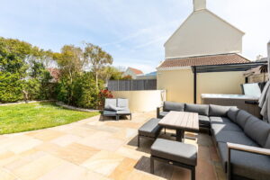 &nbsp;Detached Gated Family Home