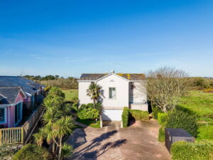 Portelet Apartment Retreat!