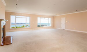 Stunning Views Overlooking The Bay