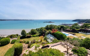 Stunning Views Overlooking The Bay