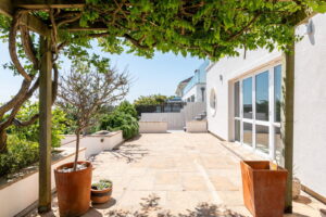 Stunning Views Overlooking The Bay