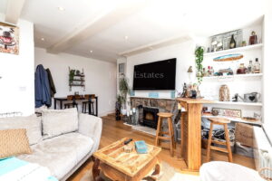 Charming One-Bedroom Garden Apartment