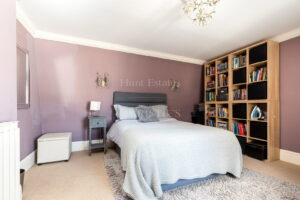 Elegant Georgian Town House With Parking