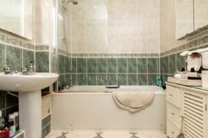 Spacious Two Bedroom, Two Bathroom Beach Facing Apartment