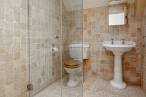 Character &lsquo;Lodge&rsquo; House With Garden And Parking