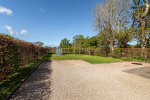 Character &lsquo;Lodge&rsquo; House With Garden And Parking