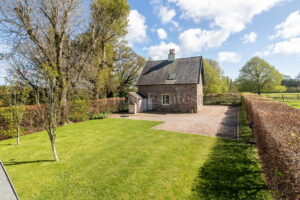 Character &lsquo;Lodge&rsquo; House With Garden And Parking
