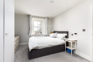 Modern Two-Bedroom Apartment With Parking In St Saviour