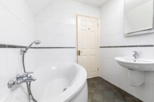 Two Bedrooms Plus Study, South Facing End Of Terrace House