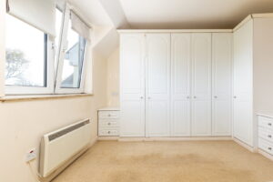 Two Bedrooms Plus Study, South Facing End Of Terrace House