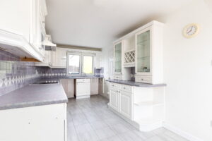 Two Bedrooms Plus Study, South Facing End Of Terrace House