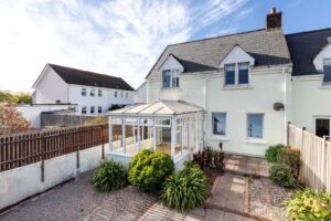 Two Bedrooms Plus Study, South Facing End Of Terrace House