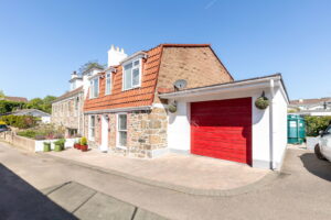 Immaculately Presented Four Bedroom Home In A Quiet And Convenient Location