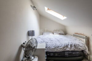 Charming Two Bedroom Cottage With Sun Trap Garden