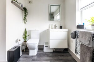 Charming Two Bedroom Cottage With Sun Trap Garden