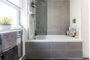 Charming Two Bedroom Cottage With Sun Trap Garden