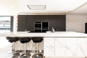 Contemporary Smart Home Moments from Green Island Beach