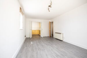 One-Bedroom Apartment with Terrace & Underground Parking
