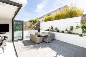 Contemporary Smart Home Moments from Green Island Beach