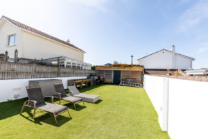Contemporary Smart Home Moments from Green Island Beach