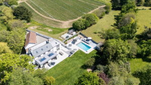 Modern Large Countryside Residence