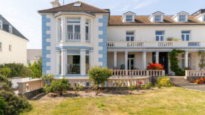 Exceptional Duplex Apartment With Panoramic Views