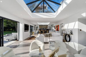 Modern Large Countryside Residence