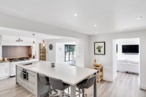Modern Large Countryside Residence