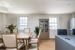 Four Bedroom Townhouse With Sea Views