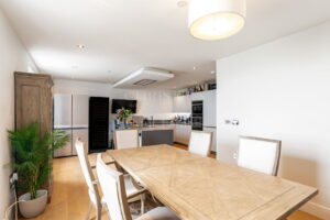 Four Bedroom Townhouse With Sea Views